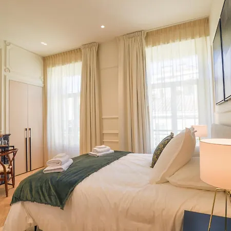 Apartament 12b - Facing Port & Town Hall Cannes