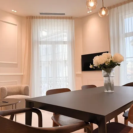 Apartamento Meynadier 12b *