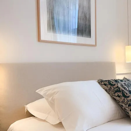 12b - Facing Port & Town Hall