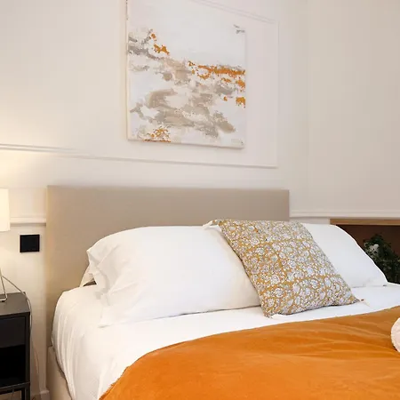 Meynadier 12b Apartment