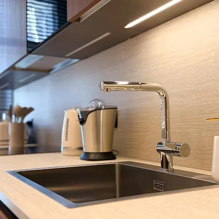 12b - Facing Port & Town Hall * Cannes