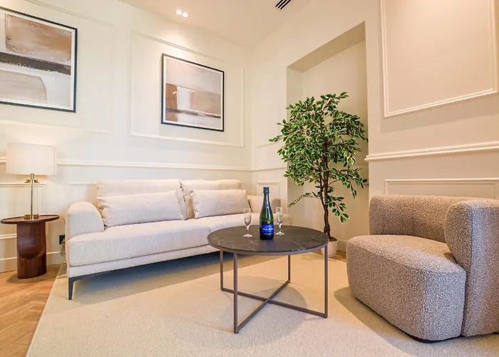 Apartman 12b - Facing Port & Town Hall Cannes
